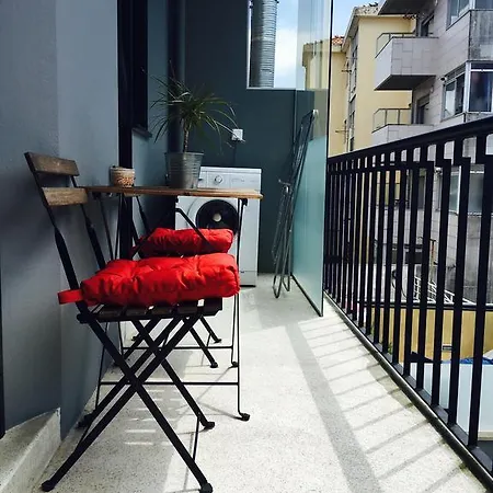 Apartment Live In *